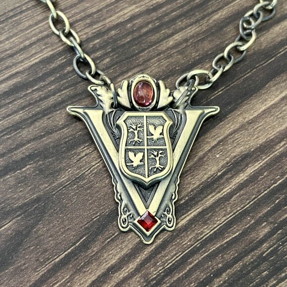 RARE NECA Volturi Crest Necklace ASO Jane Twilight New Moon - Picture 4 of 6